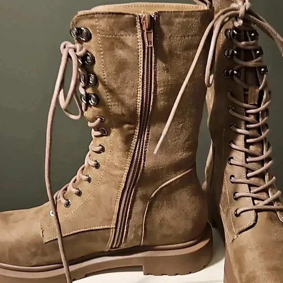 Journee Collection Tru Comfort Boots - Picture 4 of 8